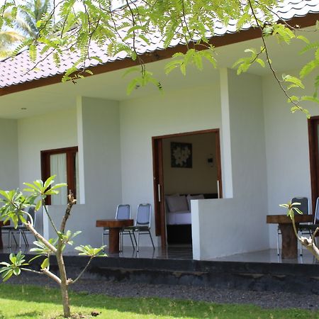 Gondang Beach Hotel Gili Trawangan Exterior foto
