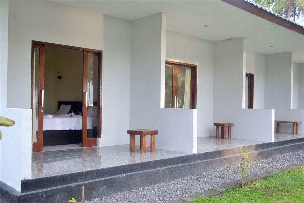 Gondang Beach Hotel Gili Trawangan Exterior foto