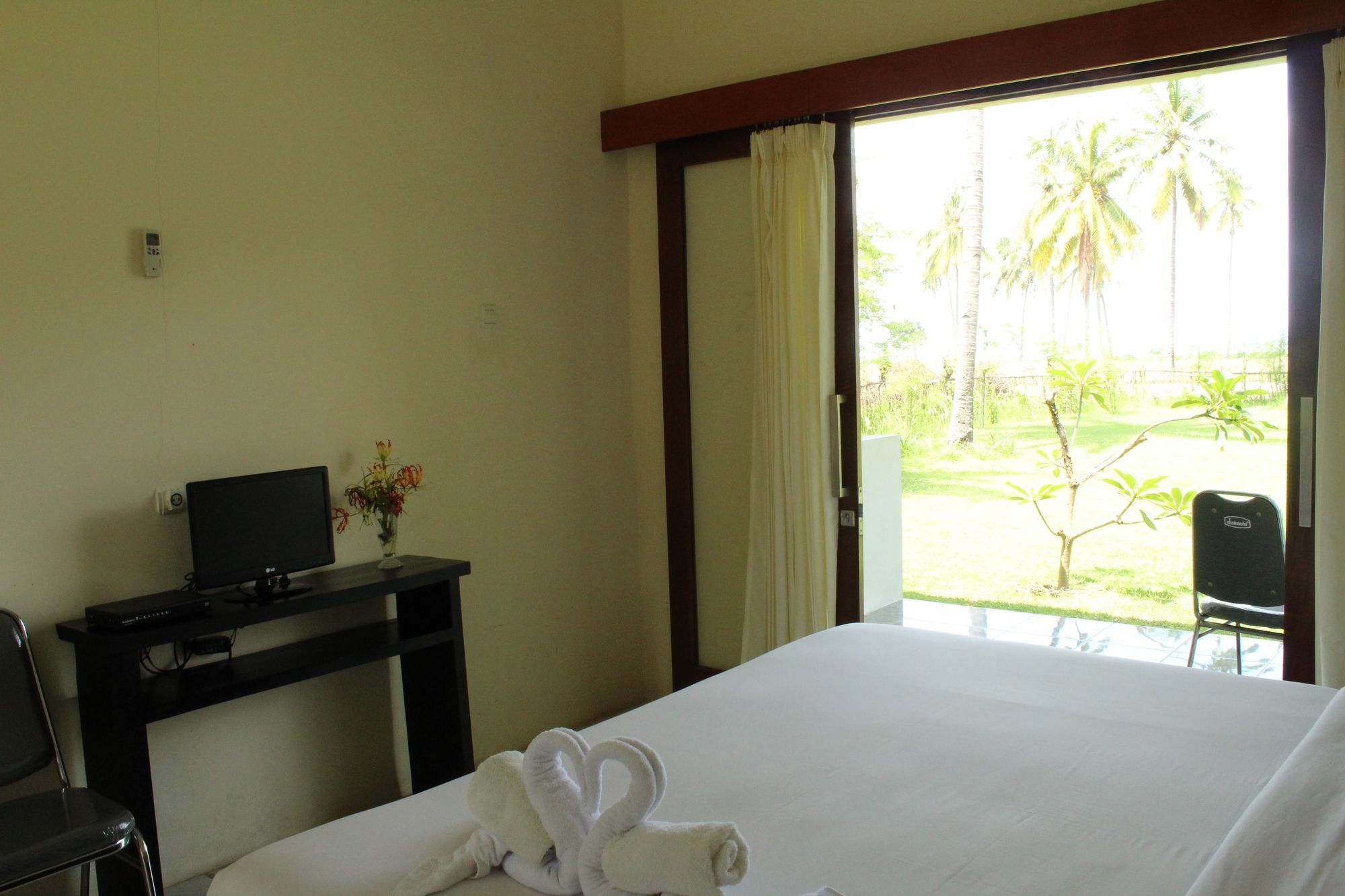 Gondang Beach Hotel Gili Trawangan Exterior foto